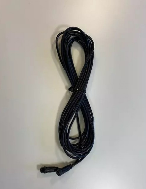 8m  ekstra kabel